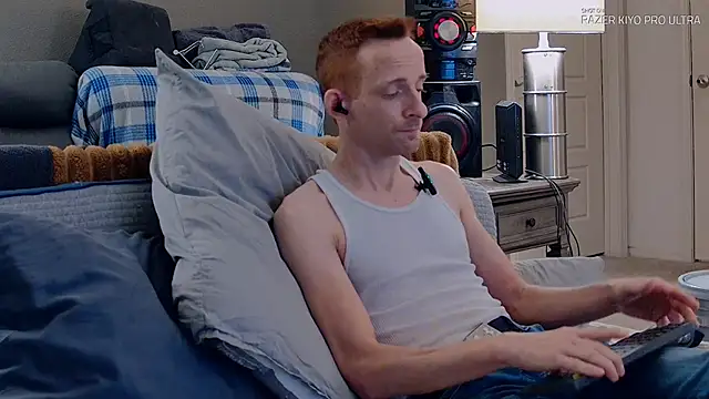 Snapshot of Dilldough405 chatting on March 4, 2026, 9:44 pm Dilldough405 online show from March 4, 2026, 9:44 pm