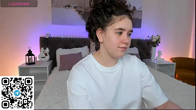 Ariella Sol online show from January 28, 2025, 4:18 am