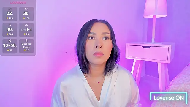 Snapshot of Cameliaa_Smiith chatting on November 18, 2025, 2:49 am Cameliaa Smiith online show from November 18, 2025, 2:49 am