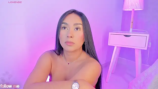 Snapshot of Cameliaa_Smiith chatting on October 25, 2025, 3:38 am Cameliaa Smiith online show from October 25, 2025, 3:38 am