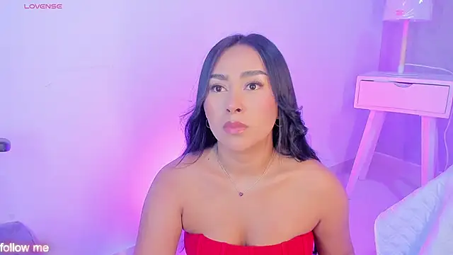 Snapshot of Cameliaa_Smiith chatting on November 2, 2025, 3:33 am Cameliaa Smiith online show from November 2, 2025, 3:33 am