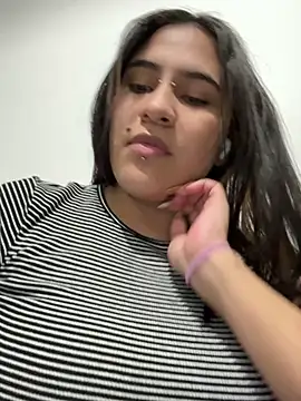 Karla Raguz online show from February 17, 2025, 12:49 pm