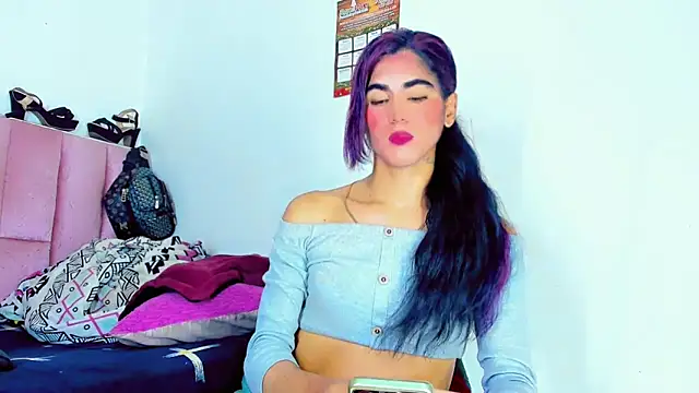 Snapshot of hannabigdirty chatting on March 7, 2025, 10:10 pm hannabigdirty online show from March 7, 2025, 10:10 pm