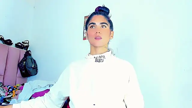 Snapshot of hannabigdirty chatting on March 10, 2025, 9:40 pm hannabigdirty online show from March 10, 2025, 9:40 pm