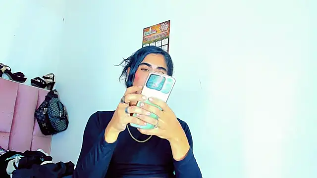 Snapshot of hannabigdirty chatting on February 23, 2025, 10:31 pm hannabigdirty online show from February 23, 2025, 10:31 pm