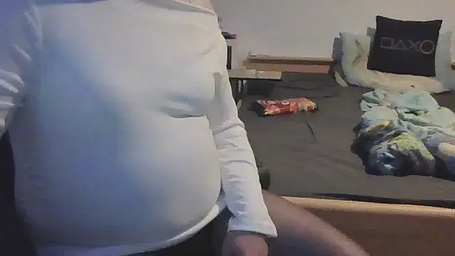 ShyBoy1982 online show from April 25, 2026, 11:46 pm