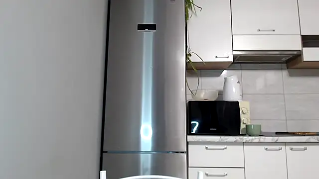 SierraSky  online show from November 17, 2025, 6:12 pm