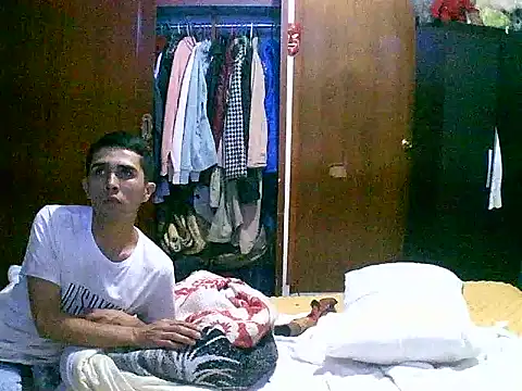 Snapshot of jperezofficial1 chatting on September 10, 2025, 8:13 am jperezofficial1 online show from September 10, 2025, 8:13 am