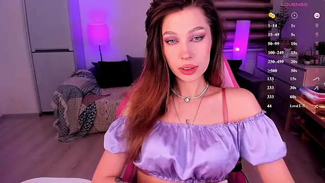 tenderdreams online show from February 19, 2026, 7:55 pm