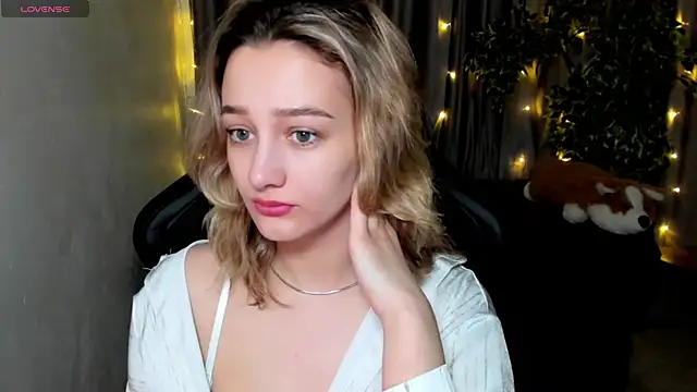 Sinty Noria online show from March 4, 2025, 1:12 am