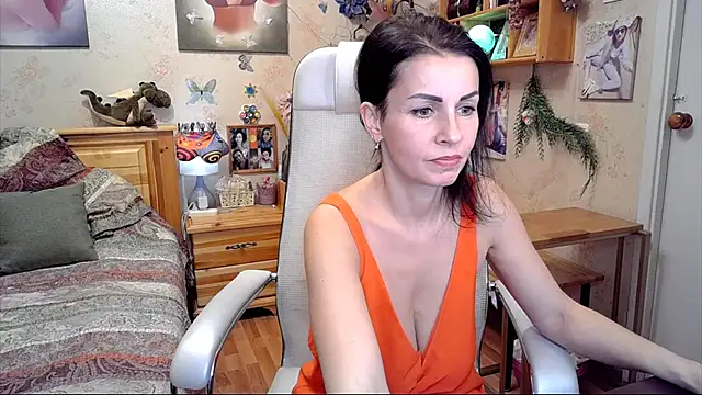 Kendra Mom online show from February 27, 2025, 6:42 pm