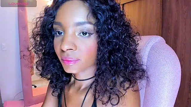 Snapshot of alikahouston4 chatting on June 20, 2026, 2:27 am alikahouston4 online show from June 20, 2026, 2:27 am