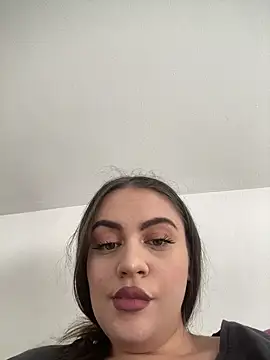 ayshalove online show from March 18, 2025, 11:22 am