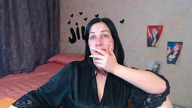 JillStevens online show from October 14, 2025, 3:18 am