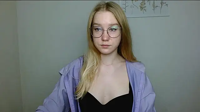 cindi hot online show from November 1, 2025, 10:31 am