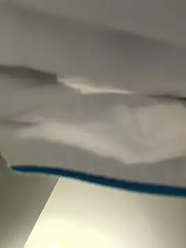 1ninefellababy online show from January 14, 2026, 9:07 pm