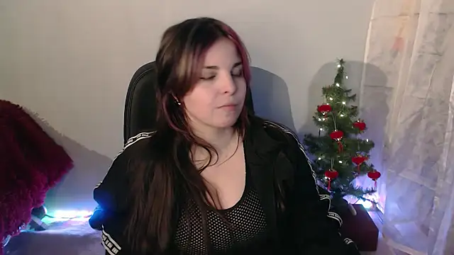 Saya sweet online show from December 13, 2024, 9:30 pm