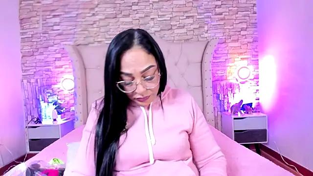 Gina Myers online show from November 30, 2025, 12:39 pm