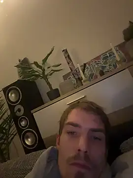 KidoXVII online show from November 29, 2025, 5:07 am