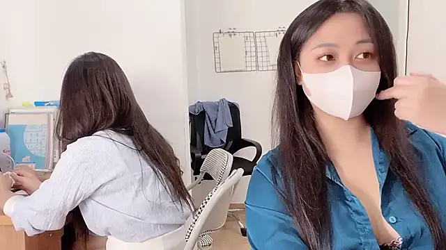 Bamboo Swetie online show from November 25, 2025, 3:34 pm