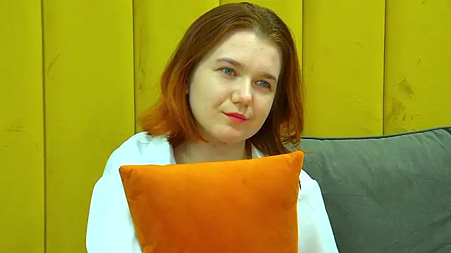 LessySmith online show from February 3, 2026, 2:53 am