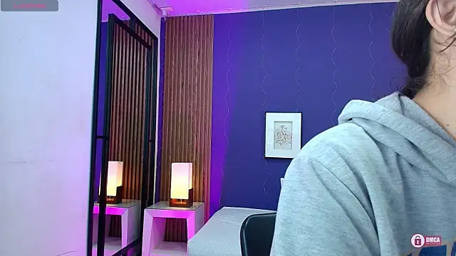 alina martinelli online show from October 2, 2025, 12:30 pm