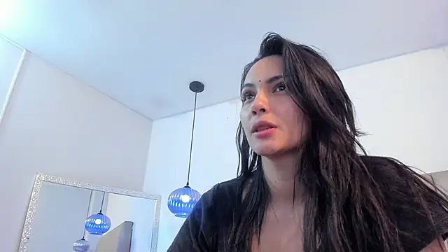 Snapshot of kareena_basu chatting on March 12, 2025, 9:45 pm kareena basu online show from March 12, 2025, 9:45 pm