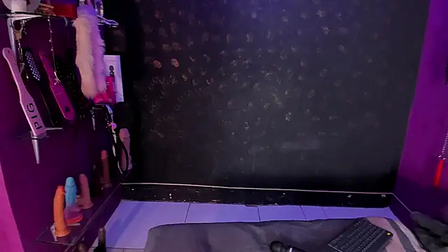 Alexa Slave online show from September 11, 2025, 7:14 pm