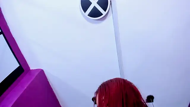 Alexa Slave online show from September 25, 2025, 2:45 pm