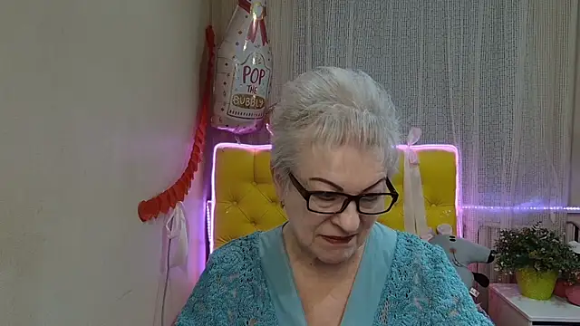 KayleSmoll online show from March 22, 2025, 1:54 am