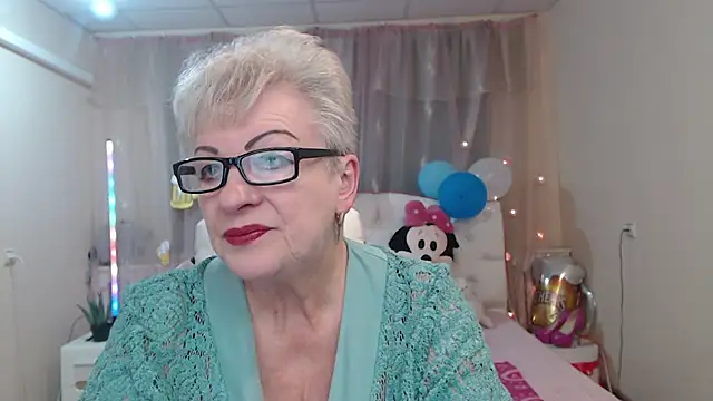 KayleSmoll online show from September 27, 2025, 6:25 pm