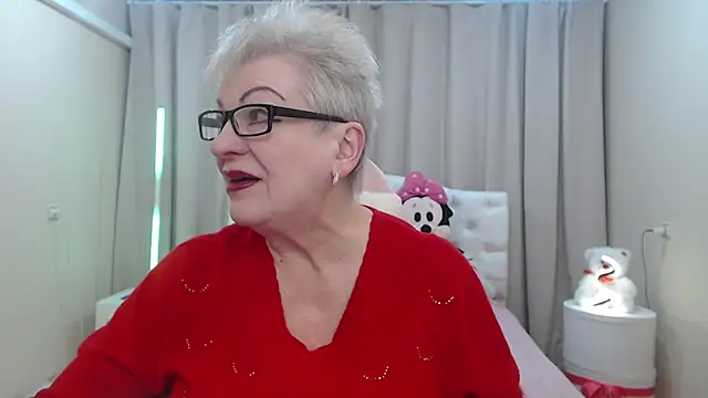 KayleSmoll online show from January 16, 2026, 7:29 pm