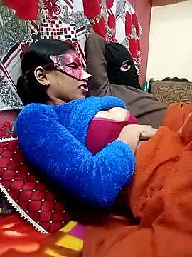 Very-Hot-Couple online show from January 19, 2025, 10:17 pm