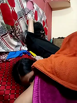 Very-Hot-Couple online show from February 11, 2025, 10:18 pm