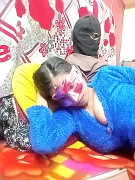 Very-Hot-Couple online show from January 19, 2025, 7:15 pm