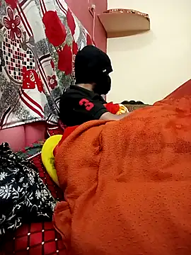 Very-Hot-Couple online show from January 30, 2025, 7:15 pm