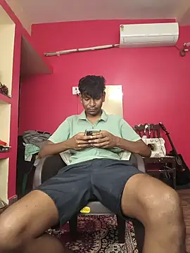Snapshot of richardjames95 chatting on June 21, 2026, 11:05 am richardjames95 online show from June 21, 2026, 11:05 am