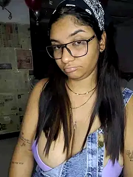 Sofythom1 online show from February 23, 2025, 4:28 am