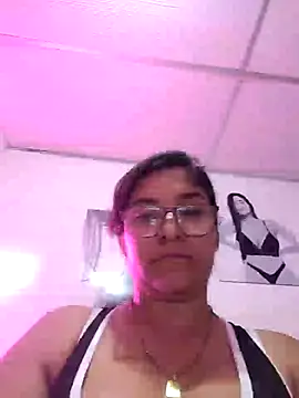 Sofythom1 online show from March 21, 2025, 3:01 am