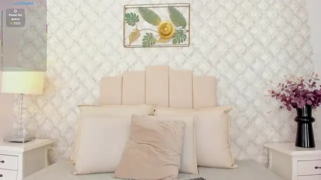 MarianaSanz online show from September 11, 2025, 2:06 pm