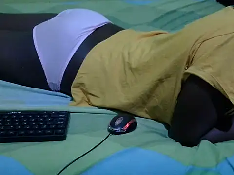 QUEEN-LIZ online show from October 23, 2025, 3:27 am