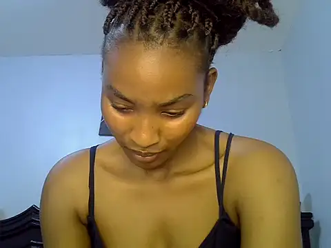 cute-alexis online show from May 16, 2026, 10:25 am