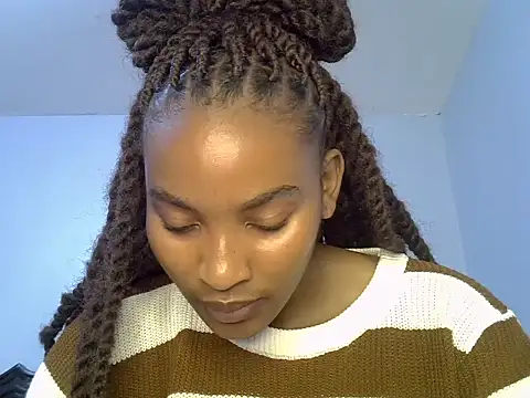 cute-alexis online show from May 12, 2026, 6:58 pm