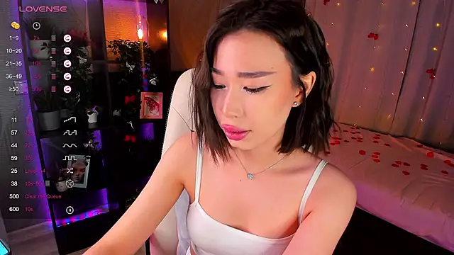 sensualily online show from February 21, 2026, 3:47 pm