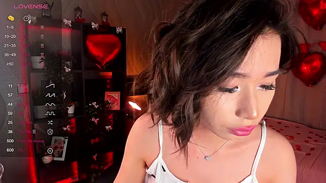 sensualily online show from February 13, 2026, 3:45 pm