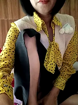 YunLem online show from November 20, 2025, 6:14 am