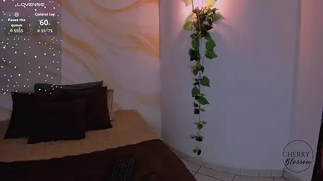 CherryBlossomm  online show from December 2, 2025, 1:06 am