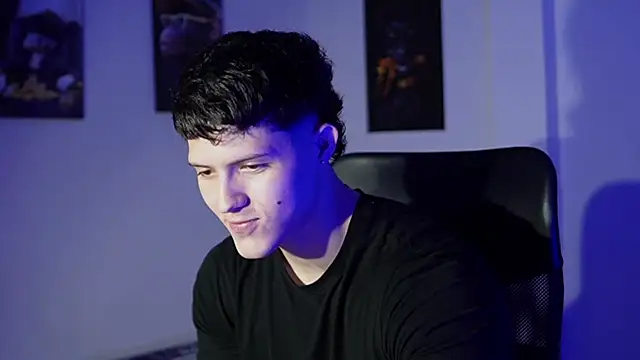 Hazzan Velez online show from February 24, 2026, 11:05 pm