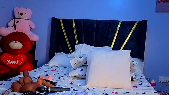 Cherriikenzie online show from April 8, 2026, 3:30 am