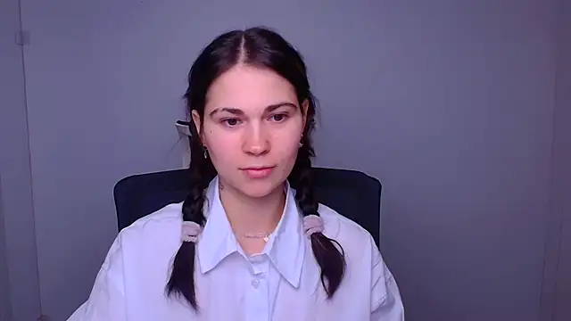 Loon Amore online show from February 9, 2025, 8:02 pm